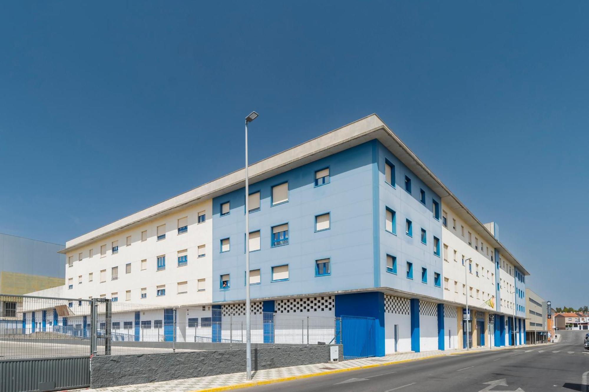 Aticos Lux Sevilla Piscina Parking Bormujos Exterior photo